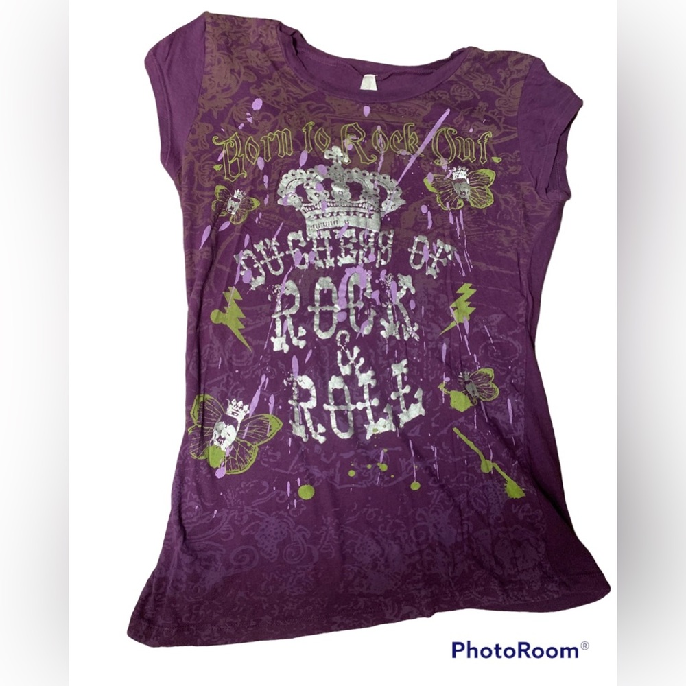 Max Rave “Duchess of Rock & Roll” graphic purple cap sleeve